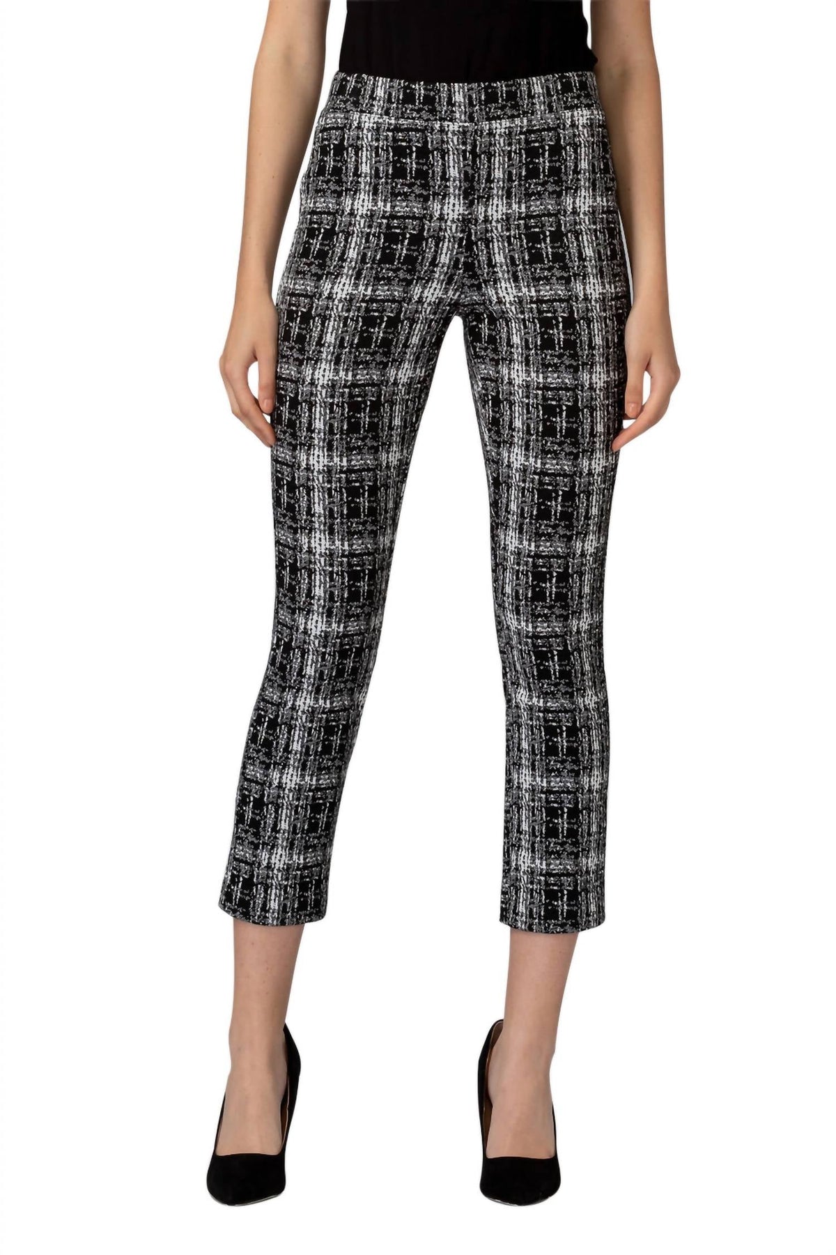 Pantalón color negro y blanco