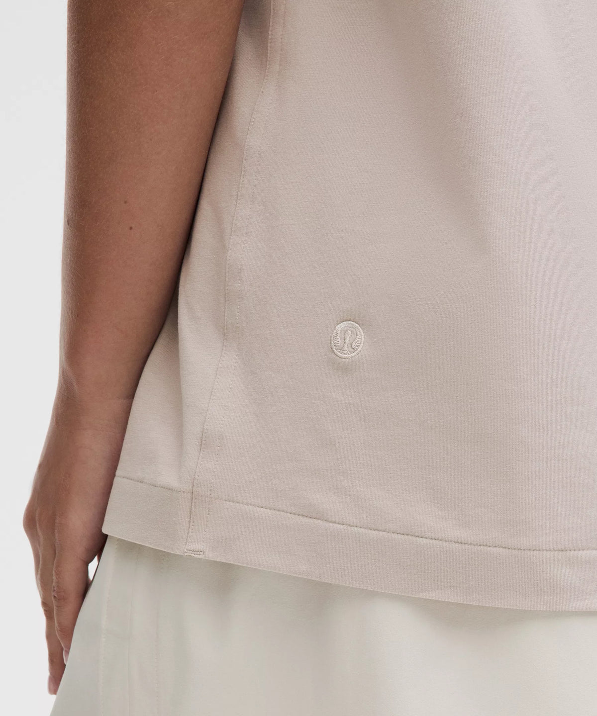 Camiseta de algodón con cuello redondo