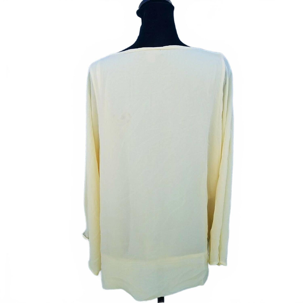 Blusa de manga larga color amarillo