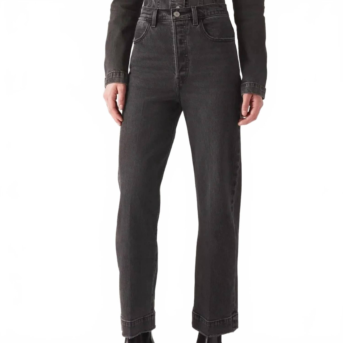 Jean color negro