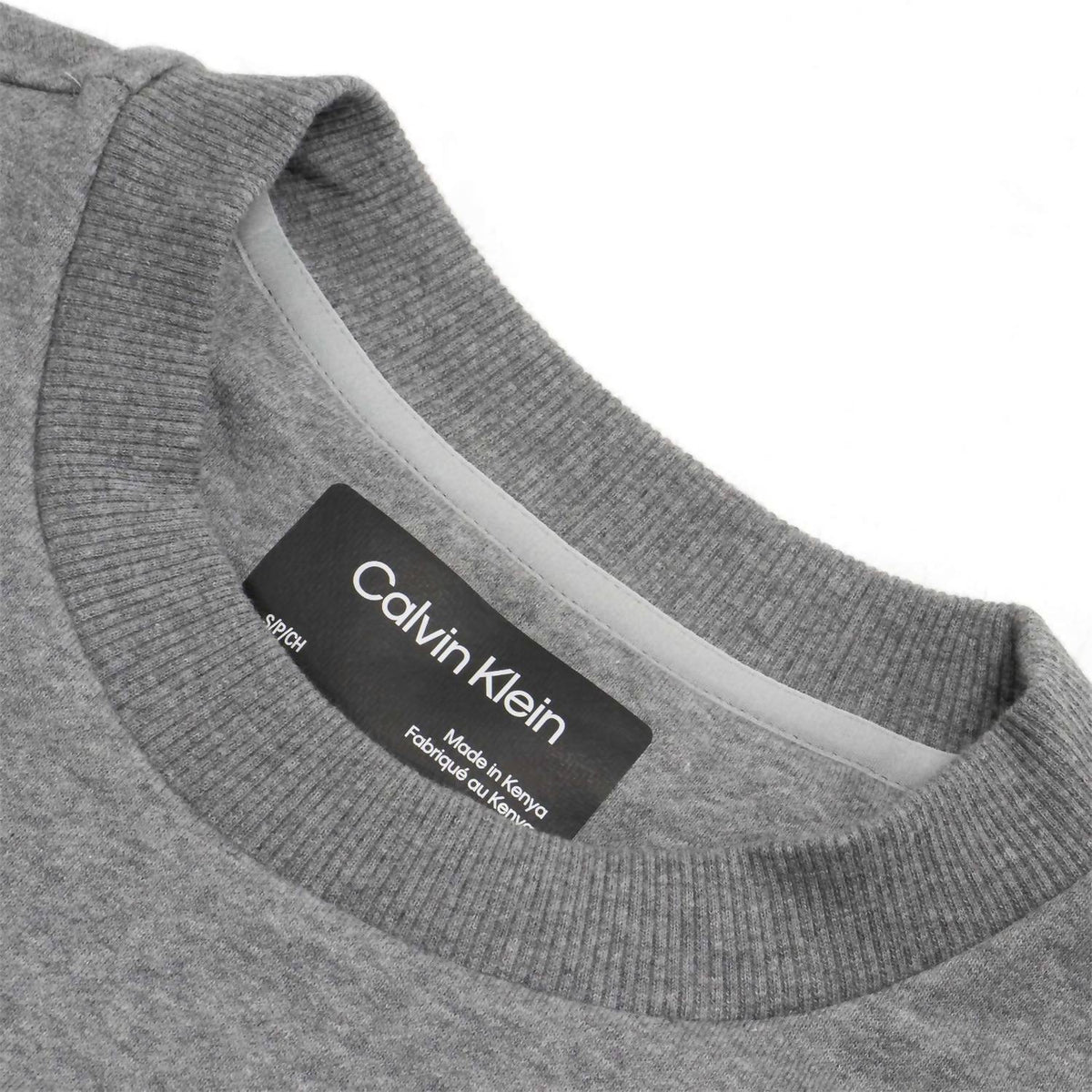 Buzo de hombre con cuello redondo color gris