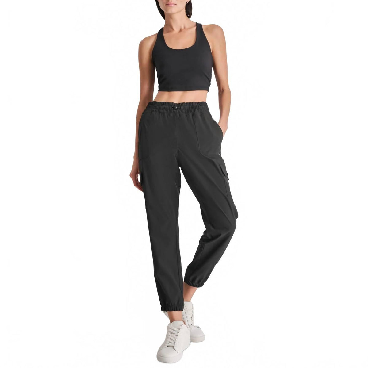 Pantalón deportivo color negro