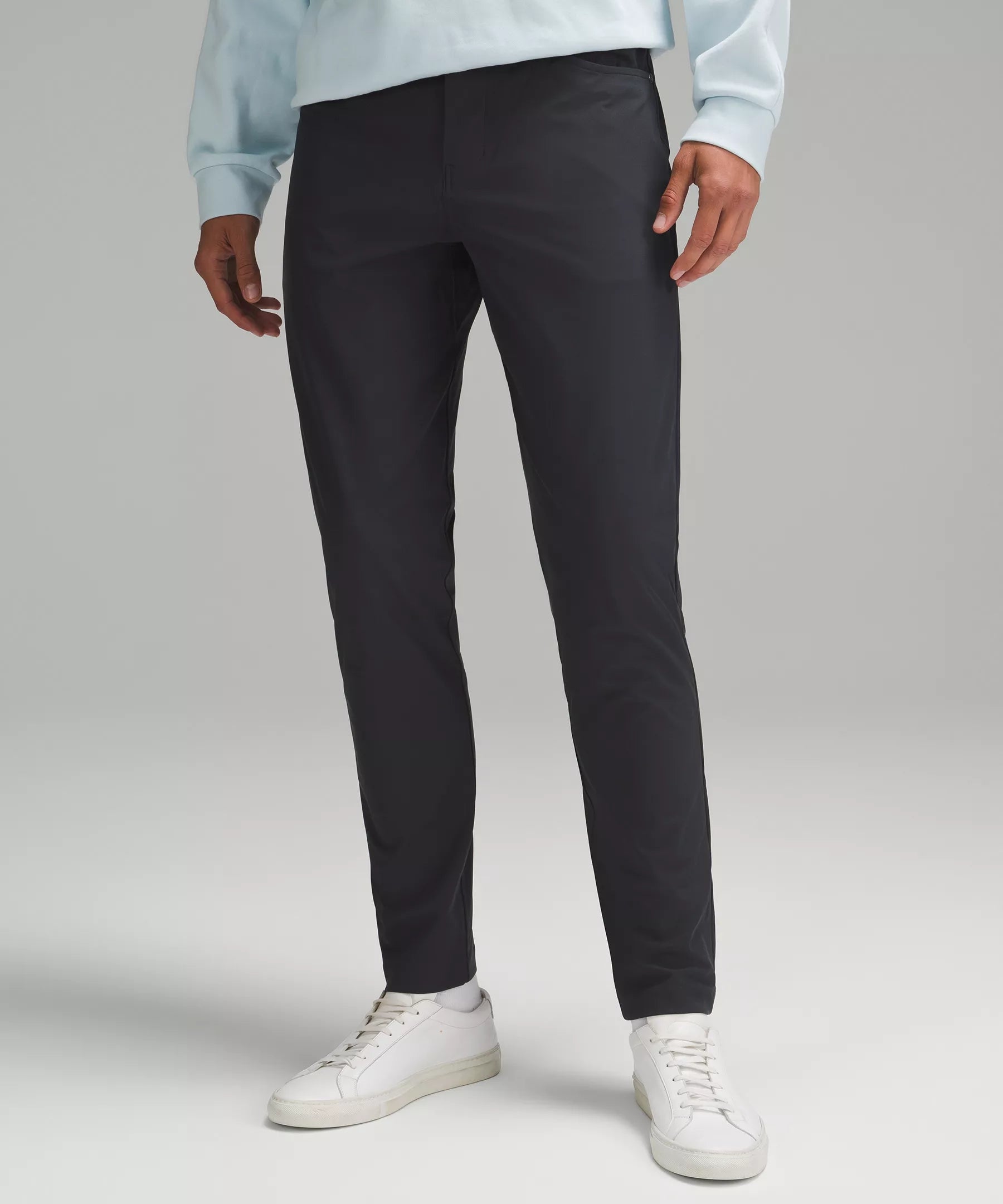 Pantalón de corte ajustado