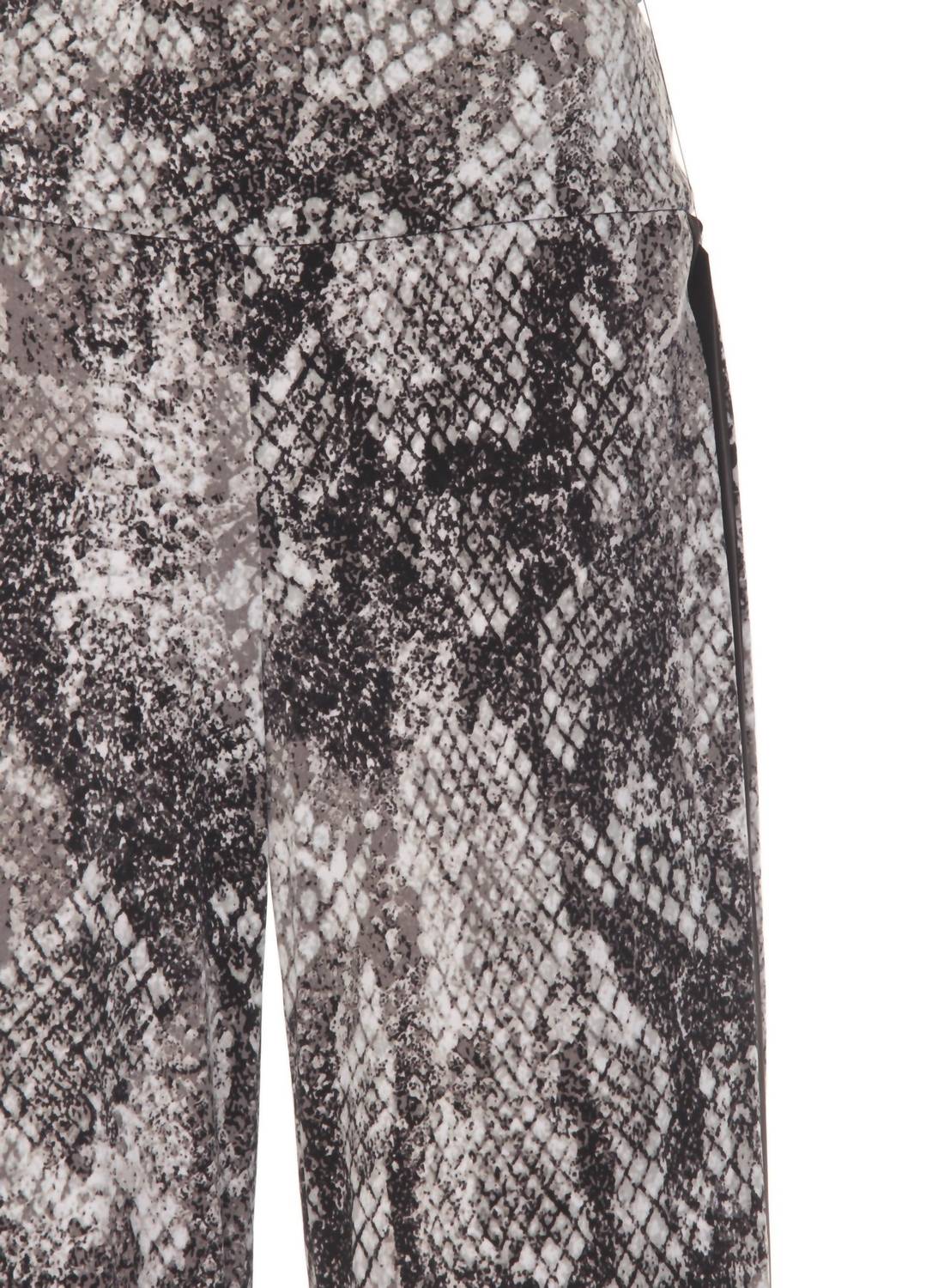 Pantalón de pierna ancha color negro y gris