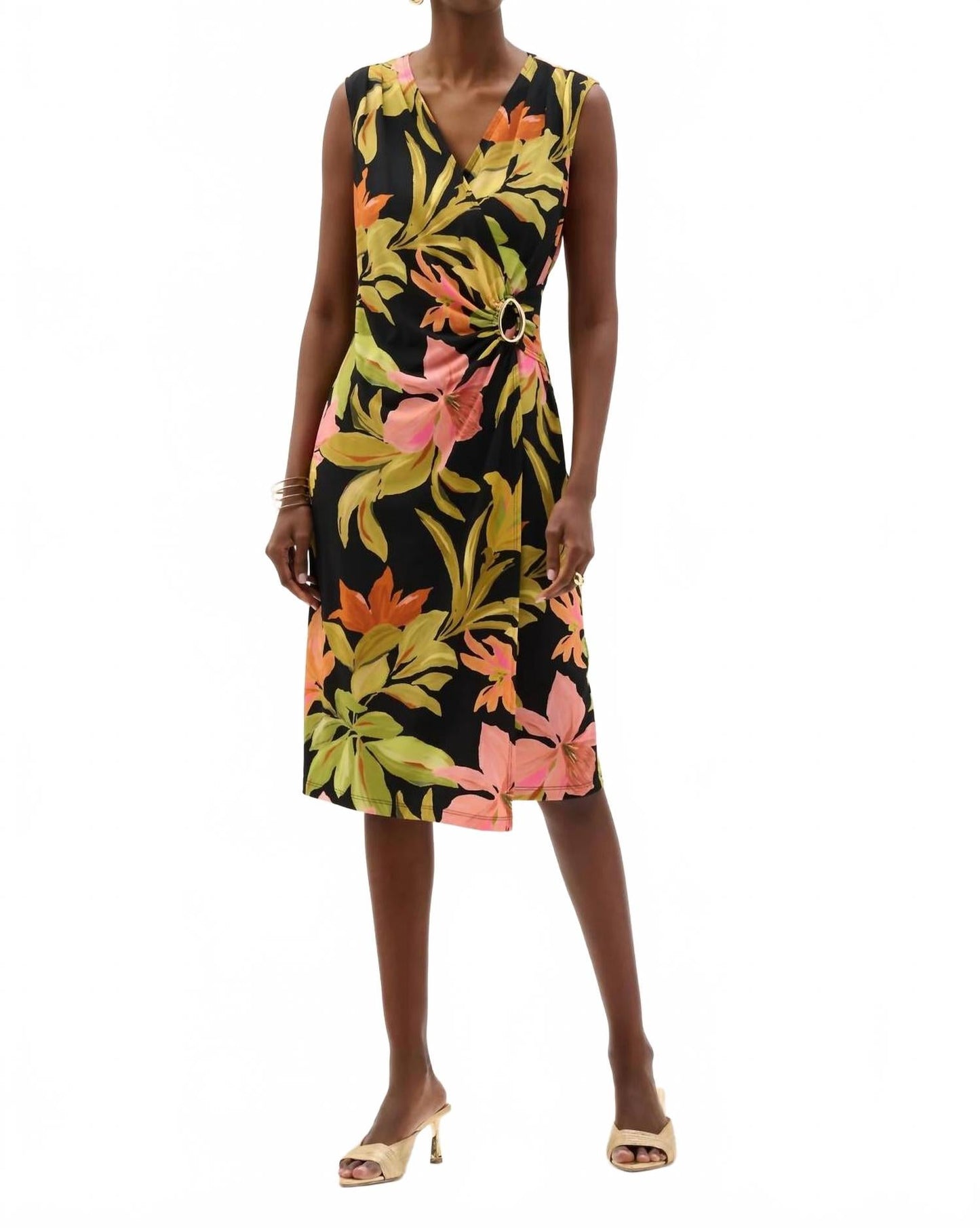 Vestido con estampado floral color negro