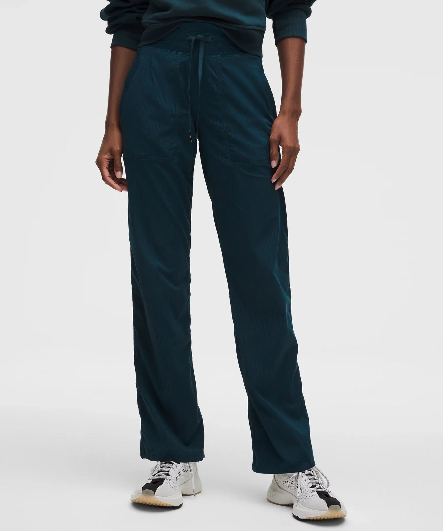 Pantalón de tiro medio