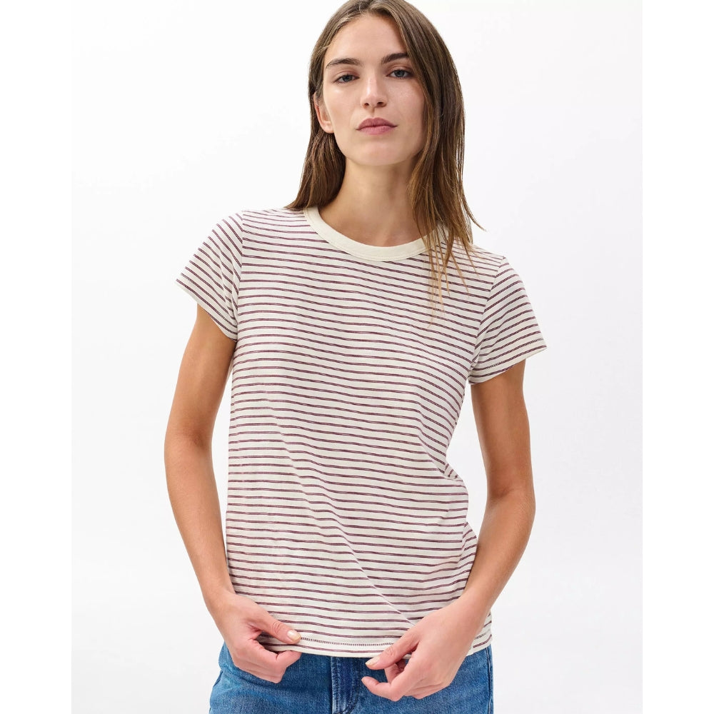 Camiseta de mujer a rayas color vinotinto