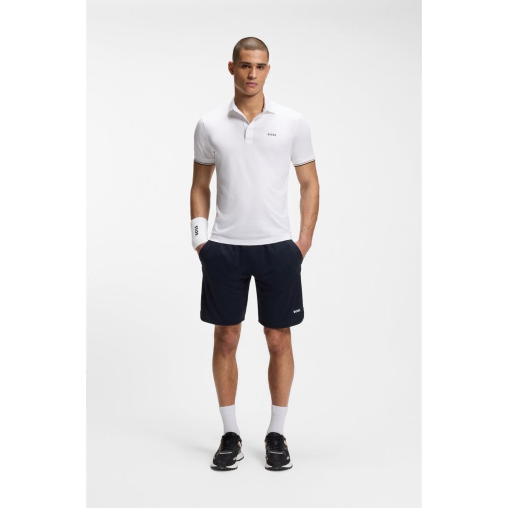 Polo de corte ajustado