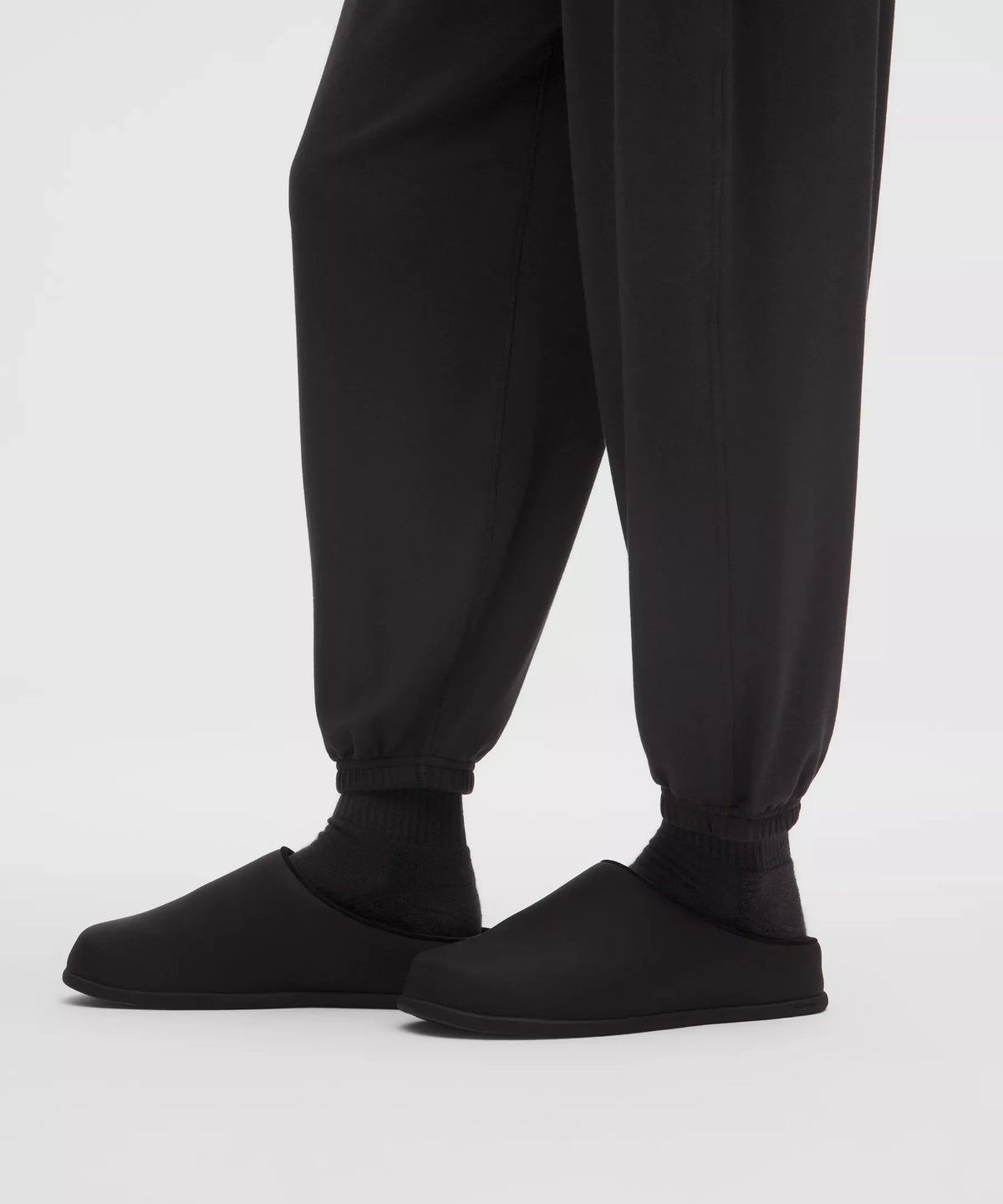 Pantalón de corte amplio de tiro medio
