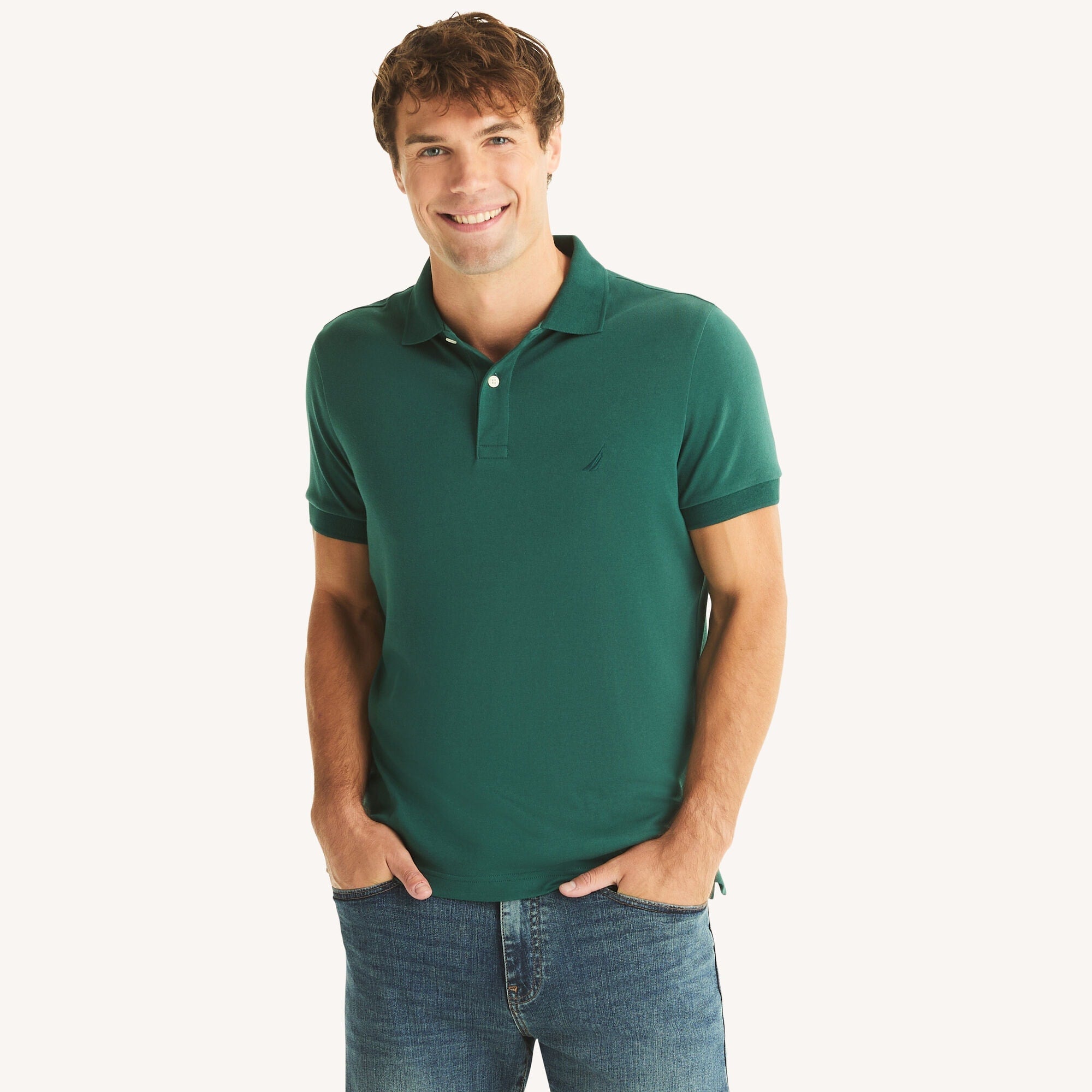 Polo de hombre de corte ajustado