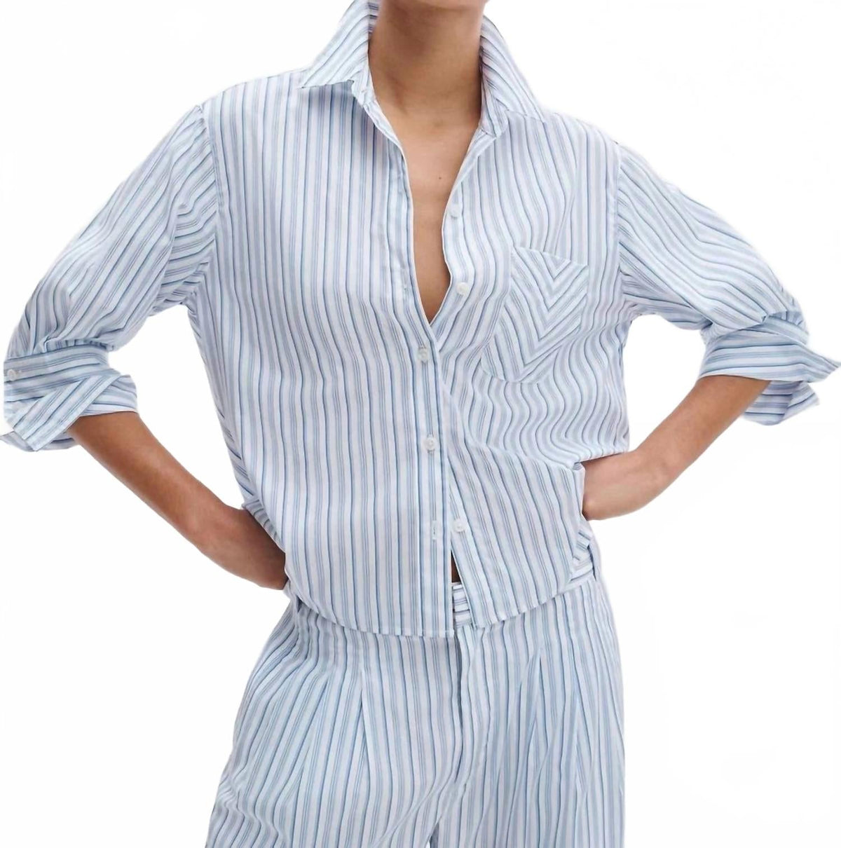 Camisa para bebé a rayas color azul