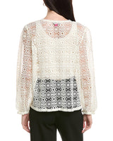 Vince Camuto Camisa con Encaje Circular y Borla