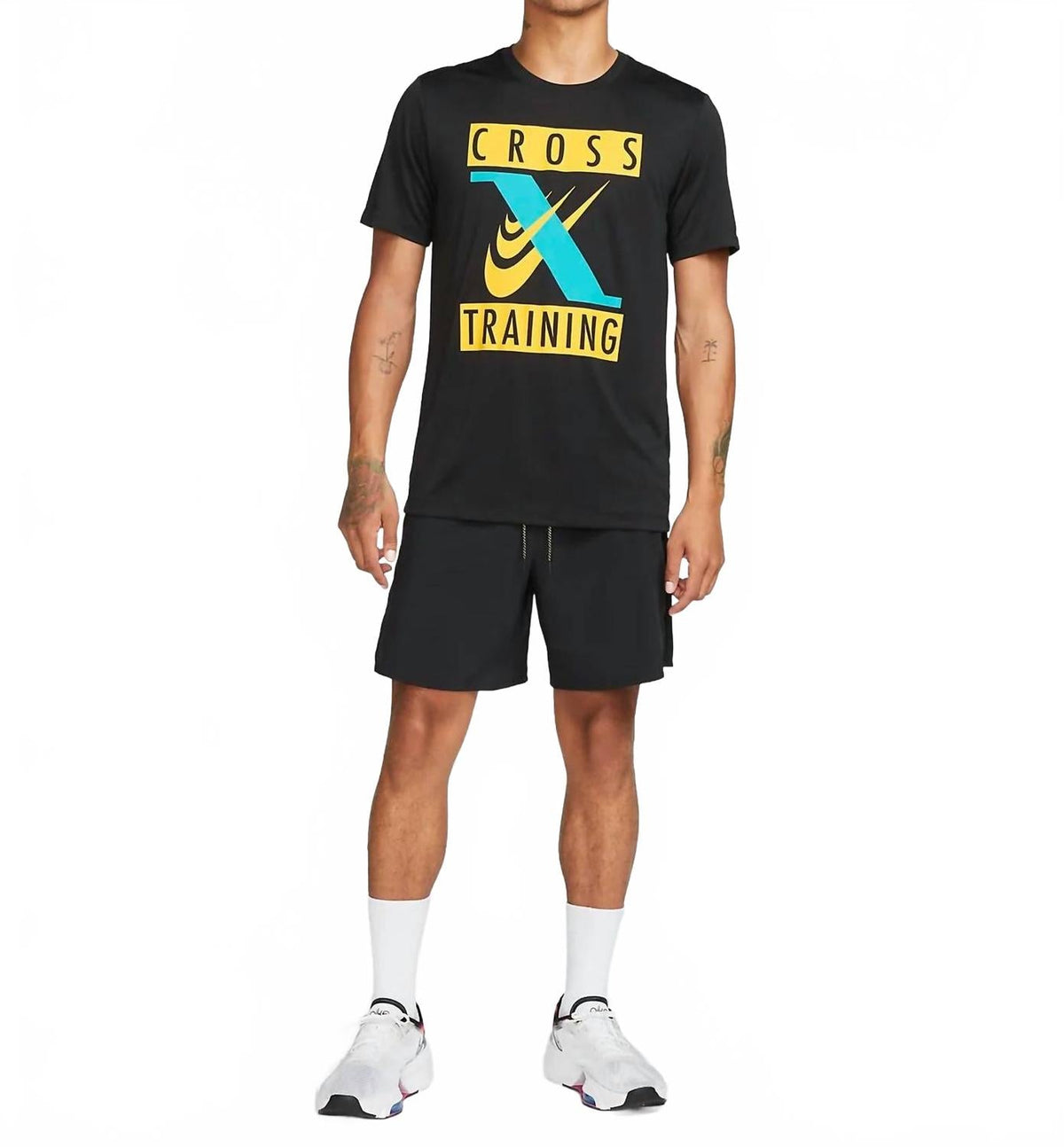 Camiseta de manga corta color negro