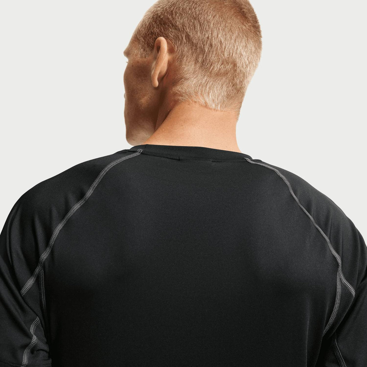 Top color negro