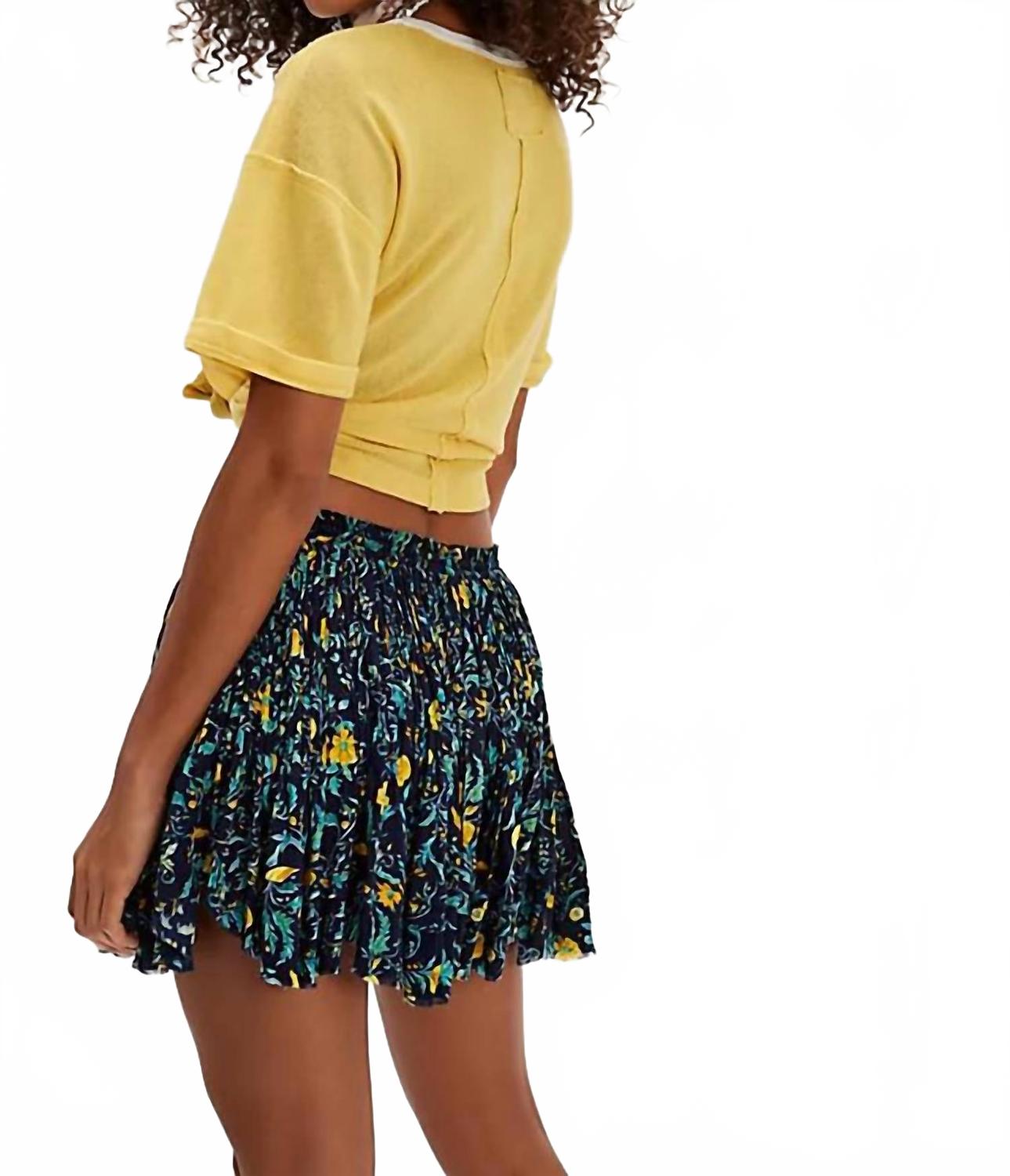 Falda corta con estampado color azul marino