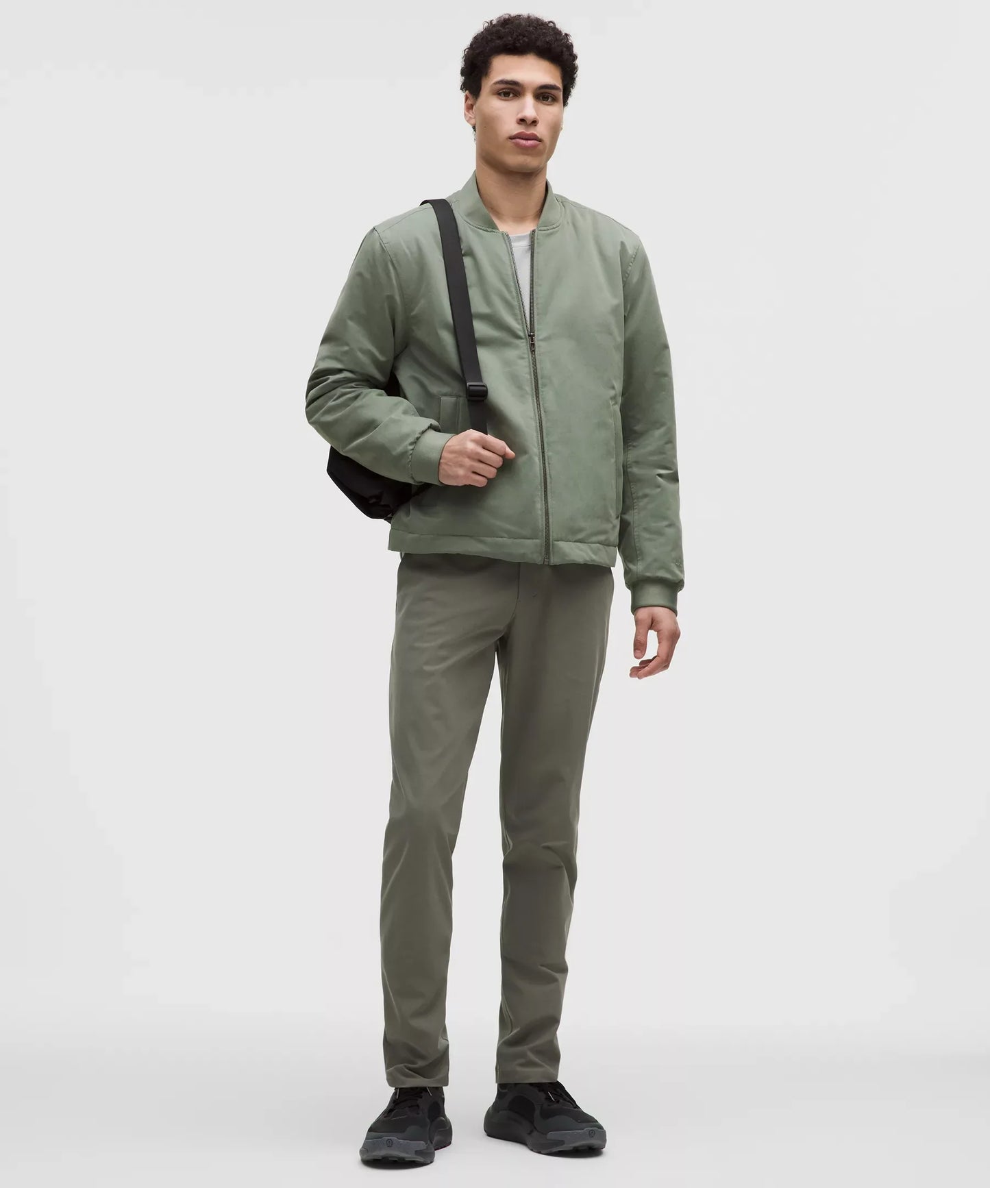 Pantalón de corte ajustado