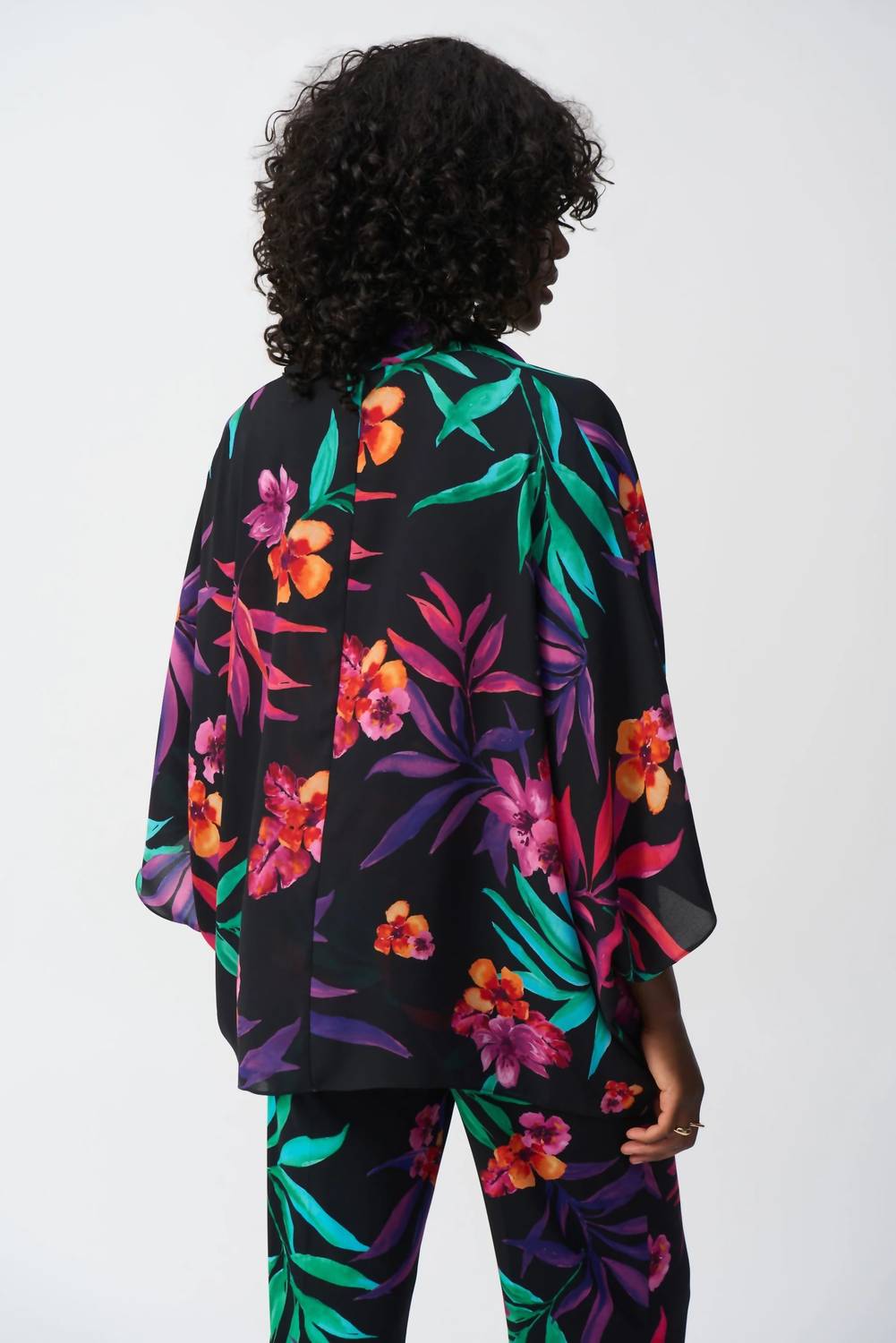Top color negro