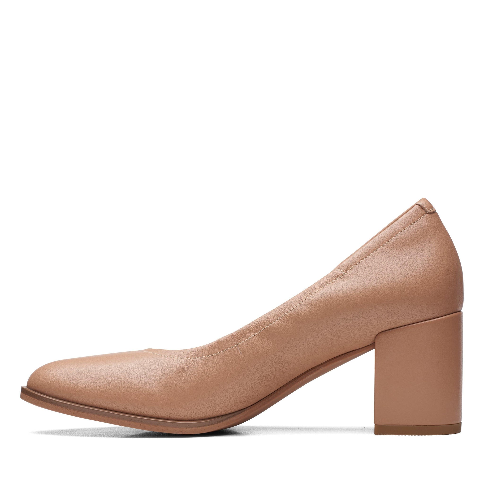 Calzado de cuero color beige