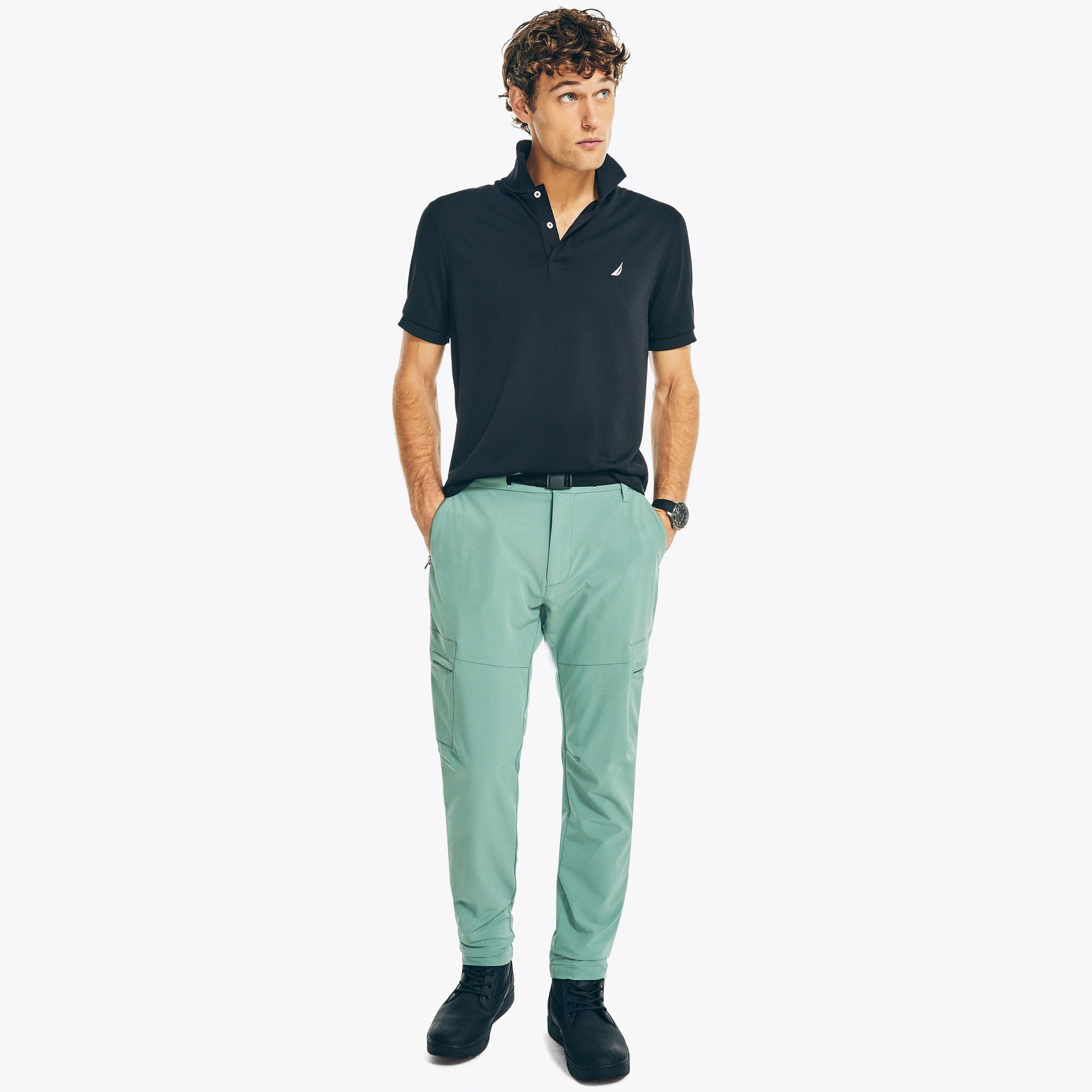 Pantalón de hombre de corte ajustado