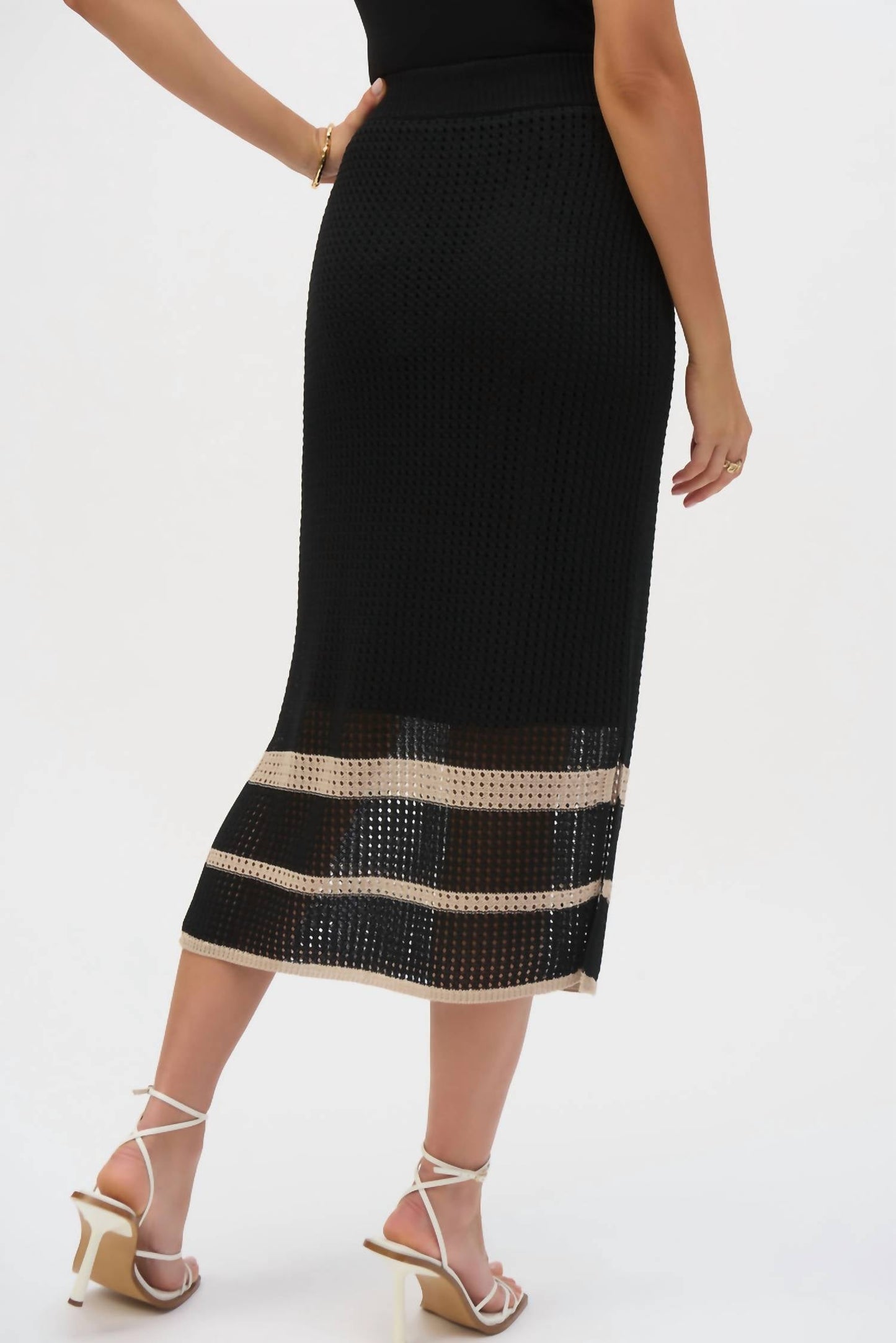 Falda color negro