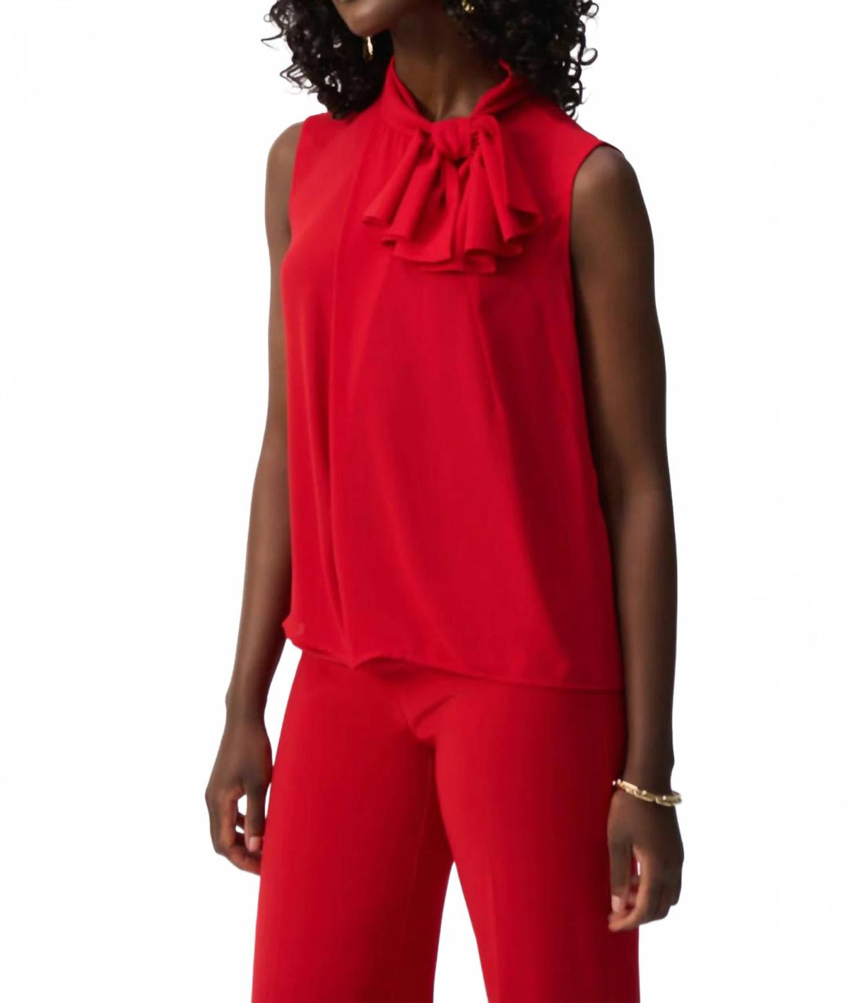 Top sin mangas color rojo