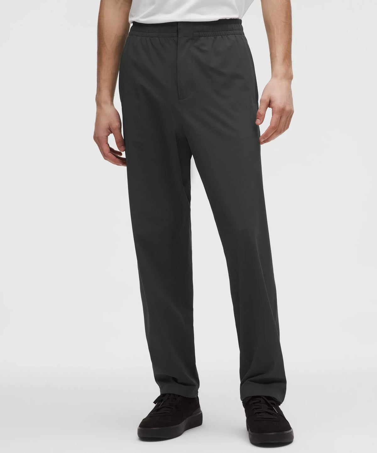 Pantalón de corte amplio