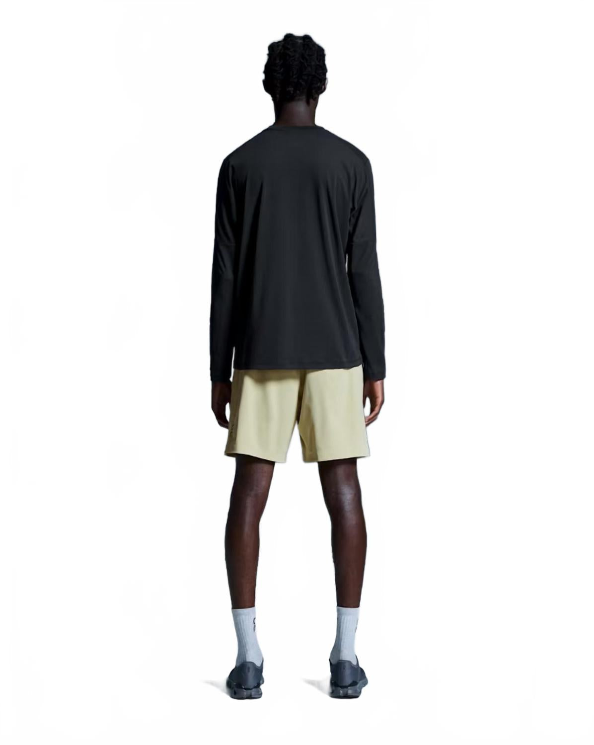 Camiseta color negro