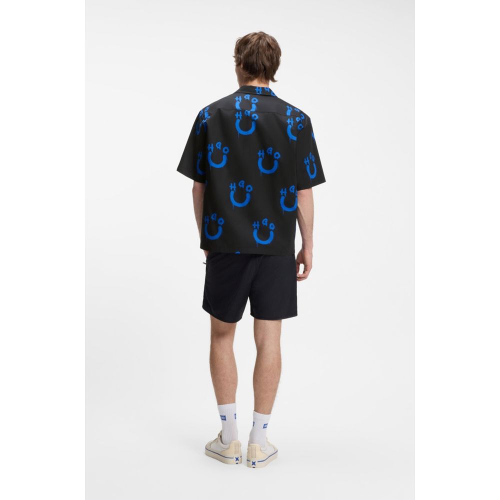 Camisa de corte amplio