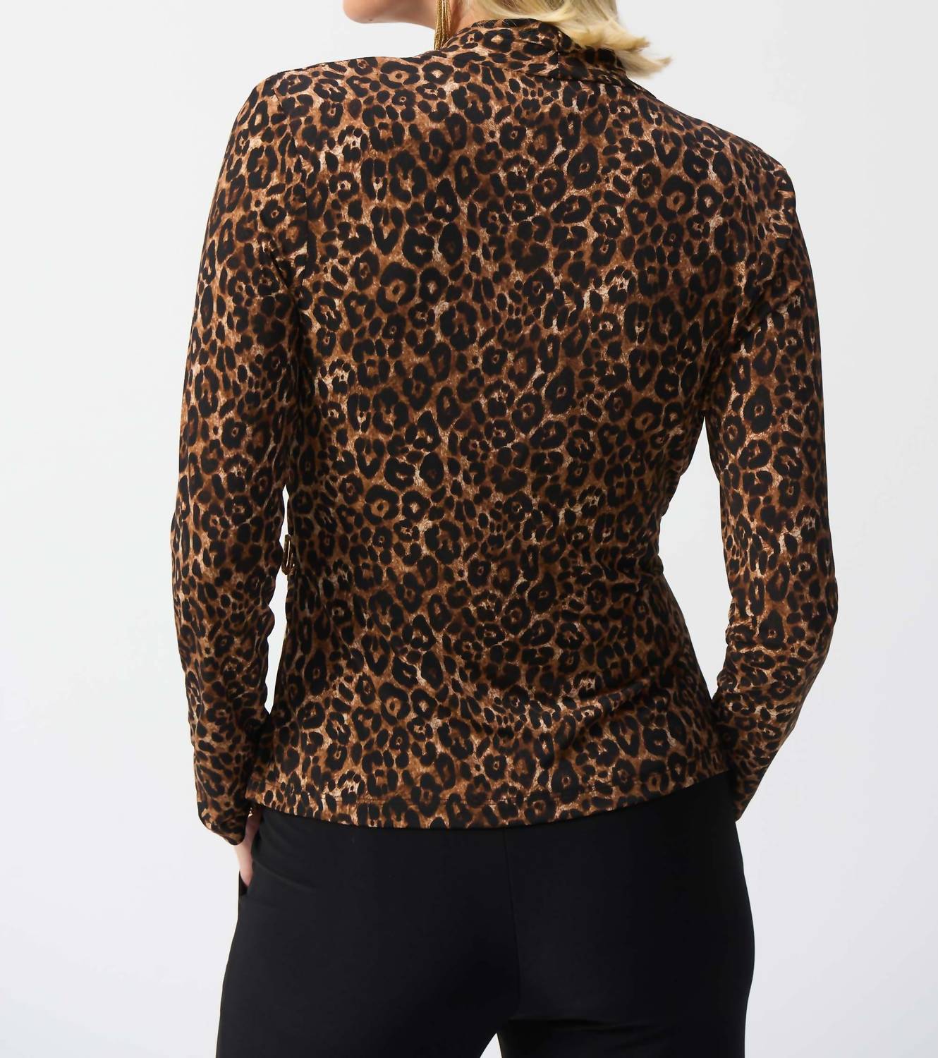 Top con estampado animal