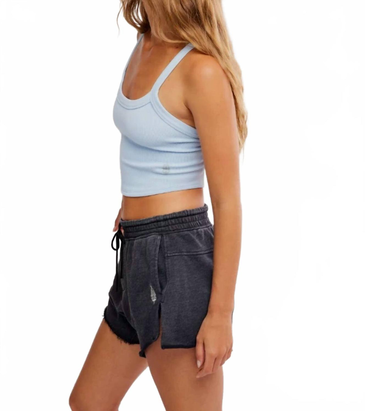 Short de tiro medio color negro
