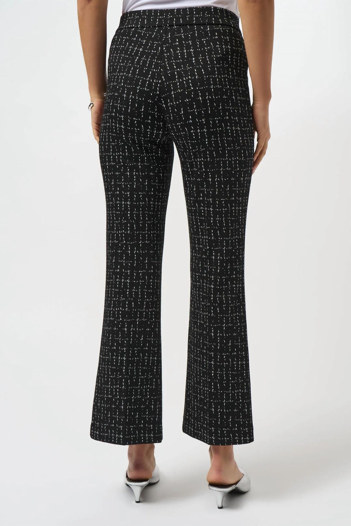Pantalón a cuadros color negro y blanco