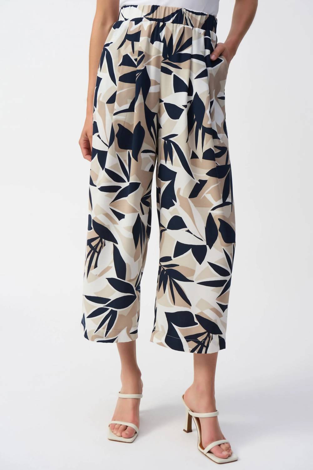 Pantalón con pliegues