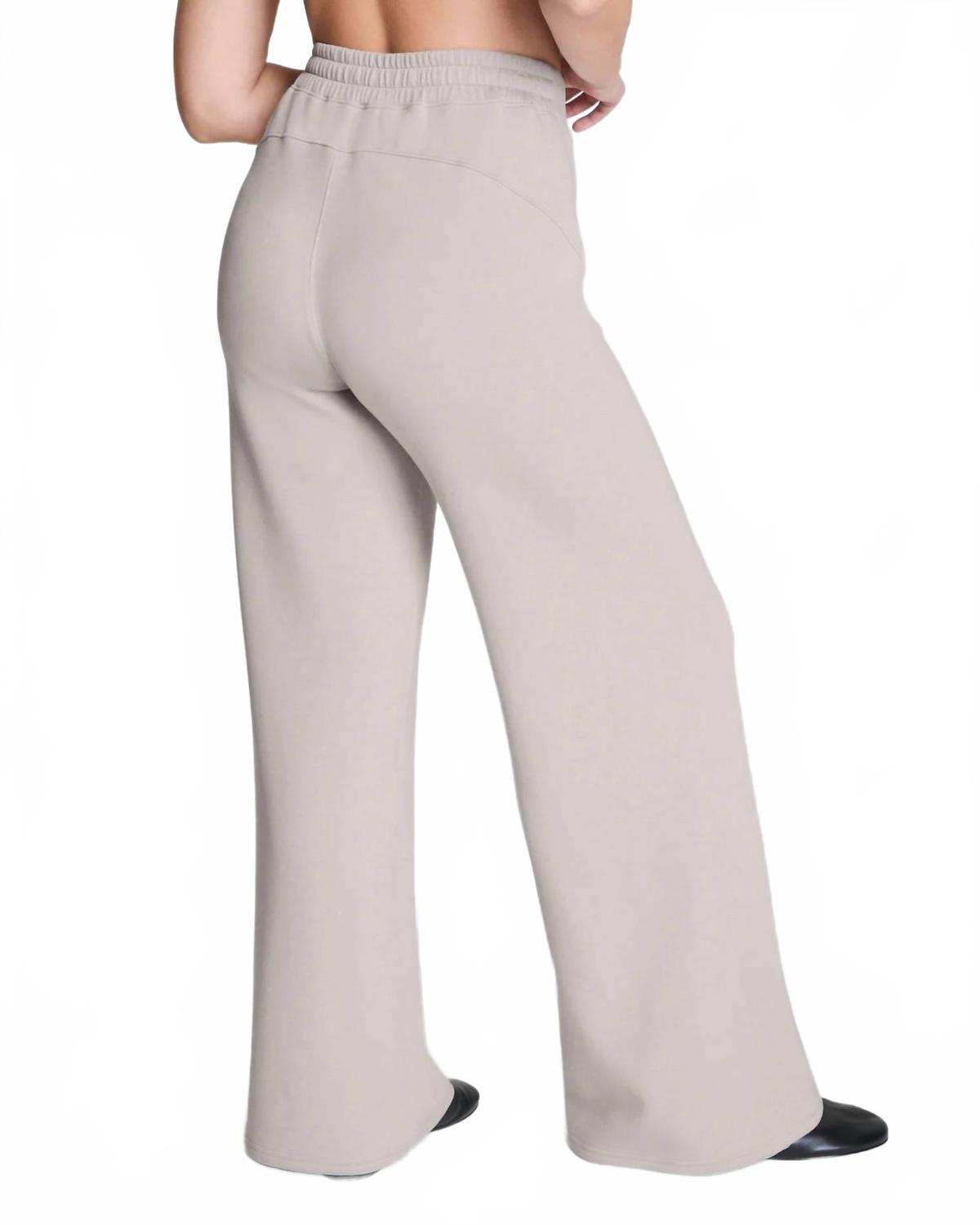 Pantalón de pierna ancha color gris