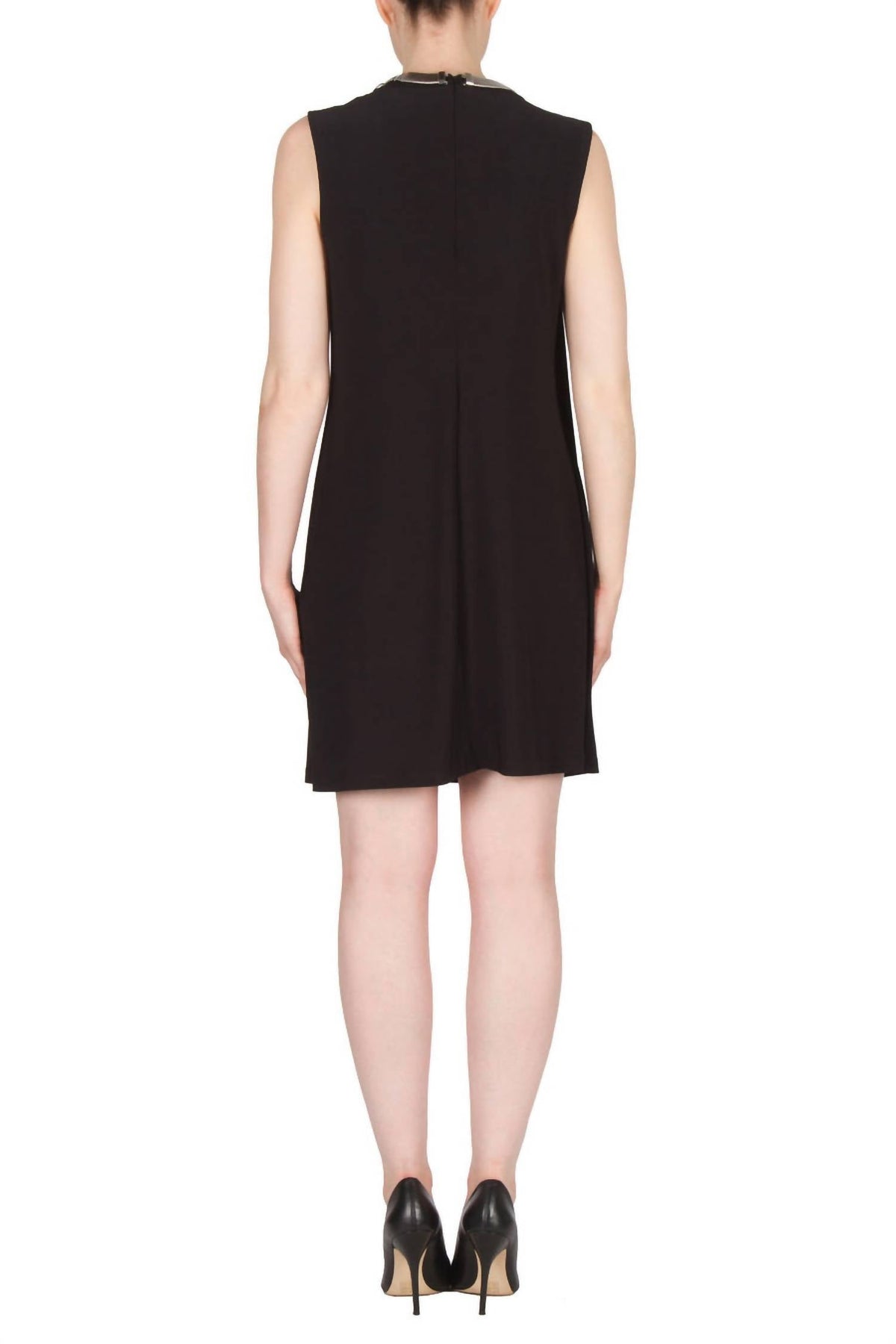 Vestido sin mangas color negro