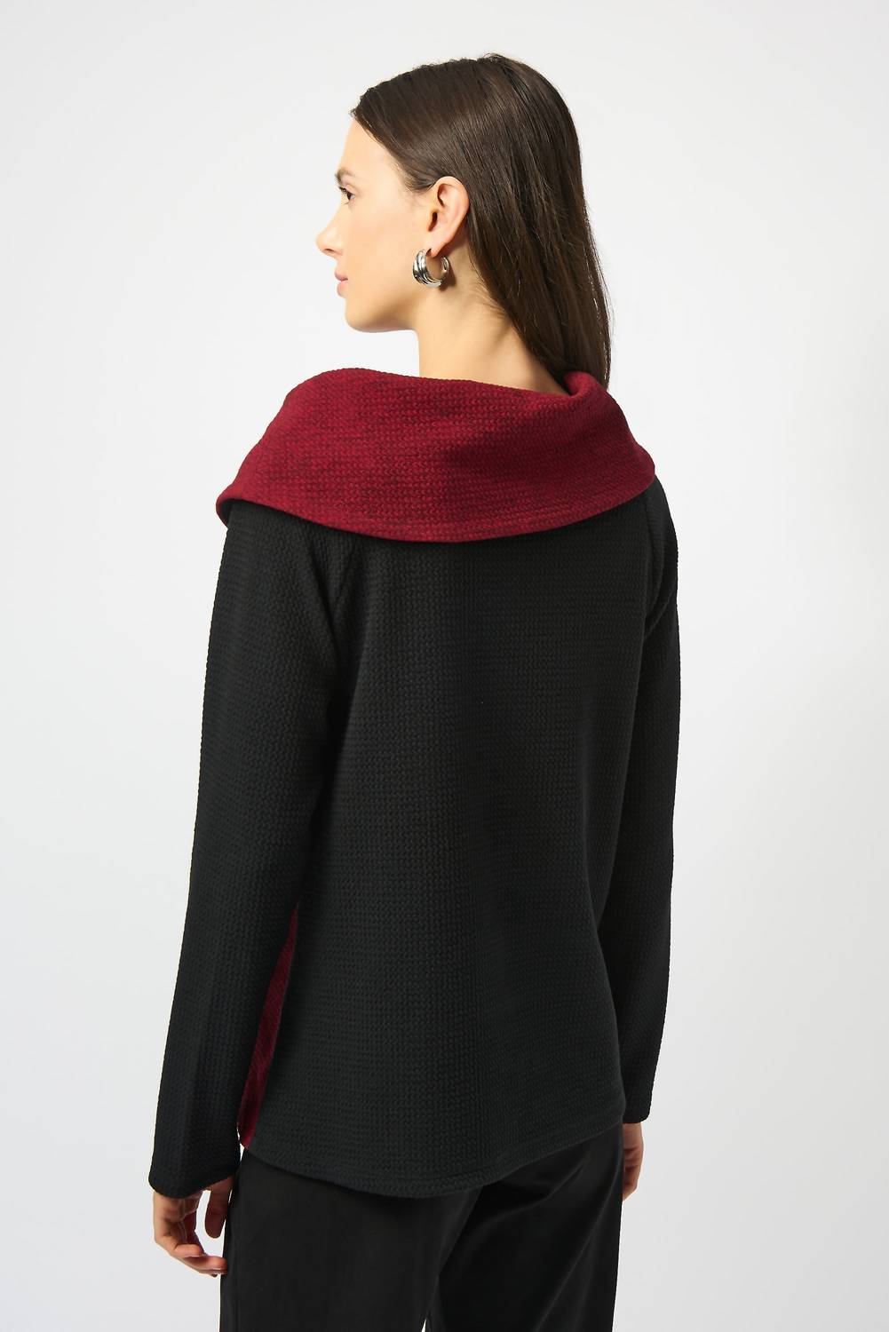 Top color negro y rojo