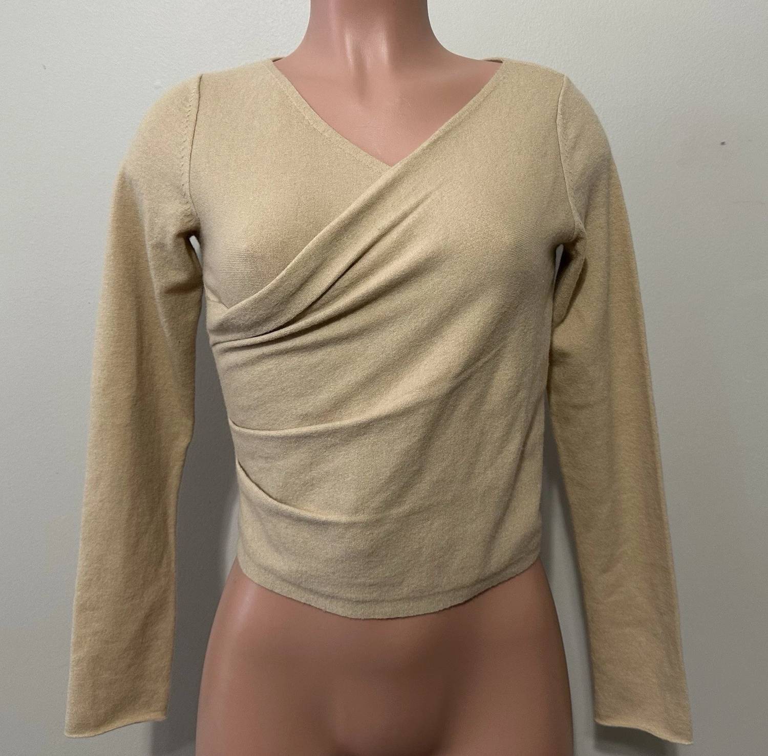 Top de mujer color beige
