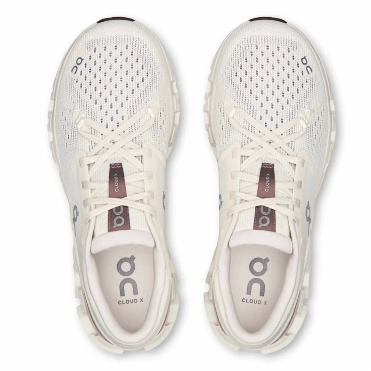 Tenis para correr de mujer color marfil