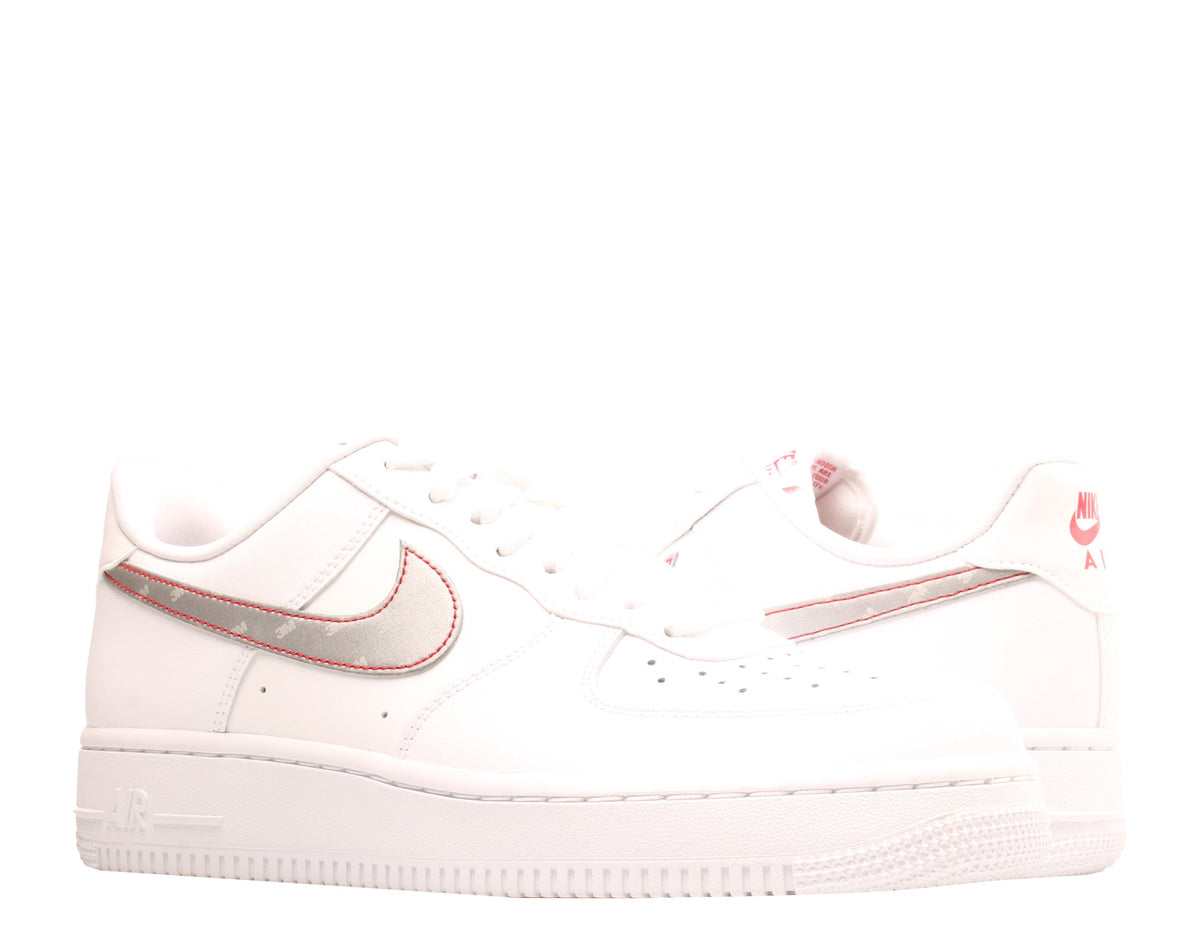 Zapatos color blanco y plateado