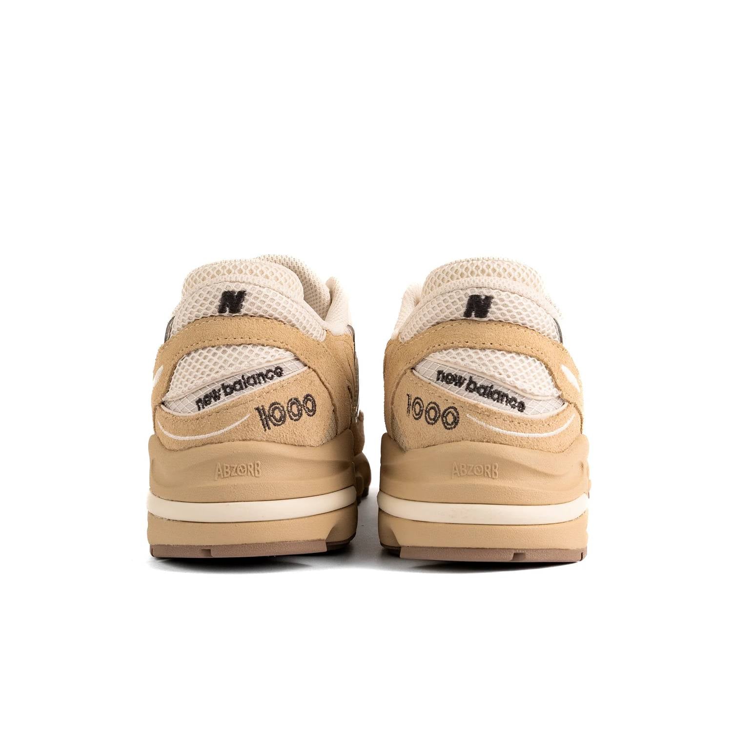 Tenis de hombre color negro y beige