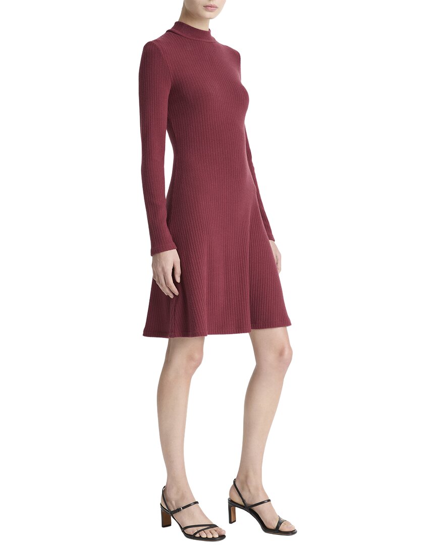 Vestido con cuello alto