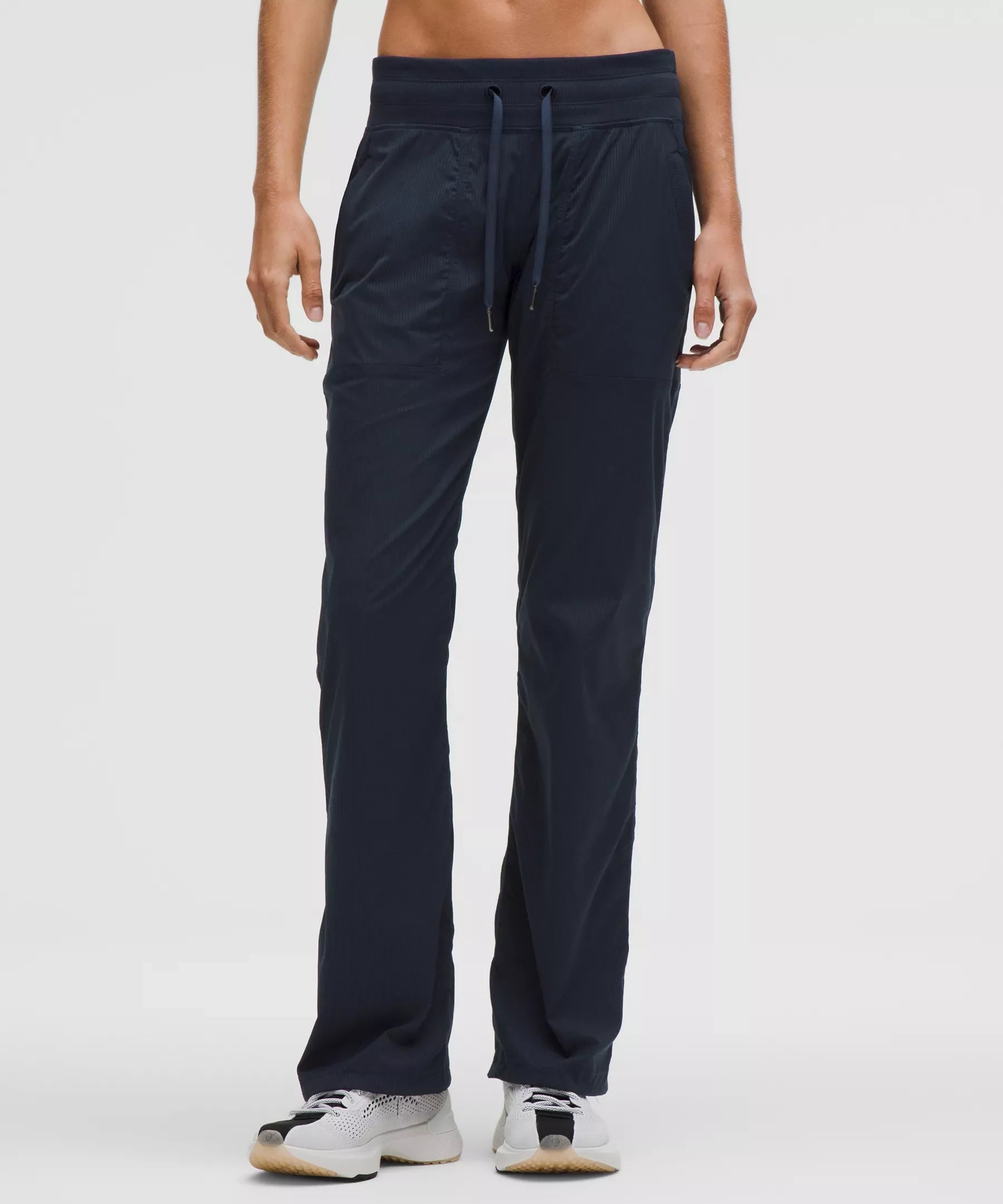 Pantalón de tiro medio