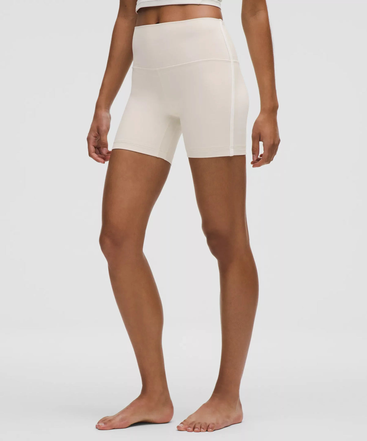 Short de tiro alto a rayas