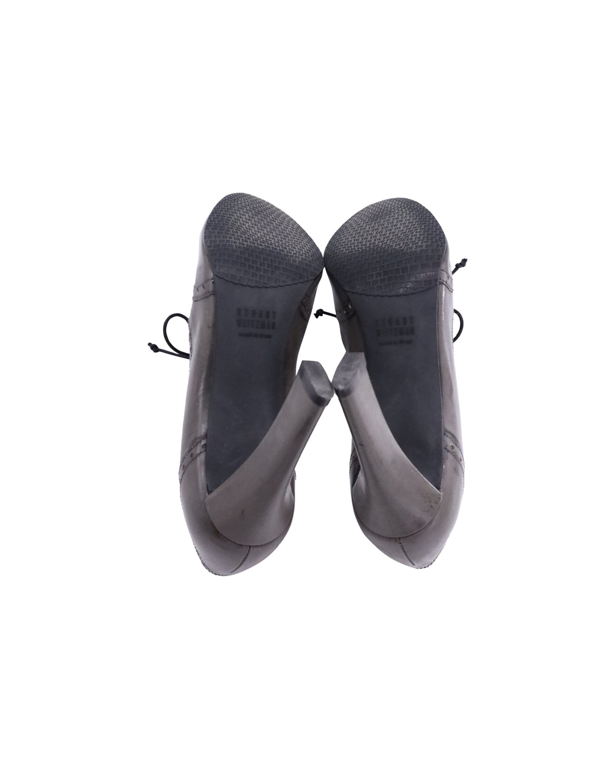 Tacones de cuero con cordones color gris