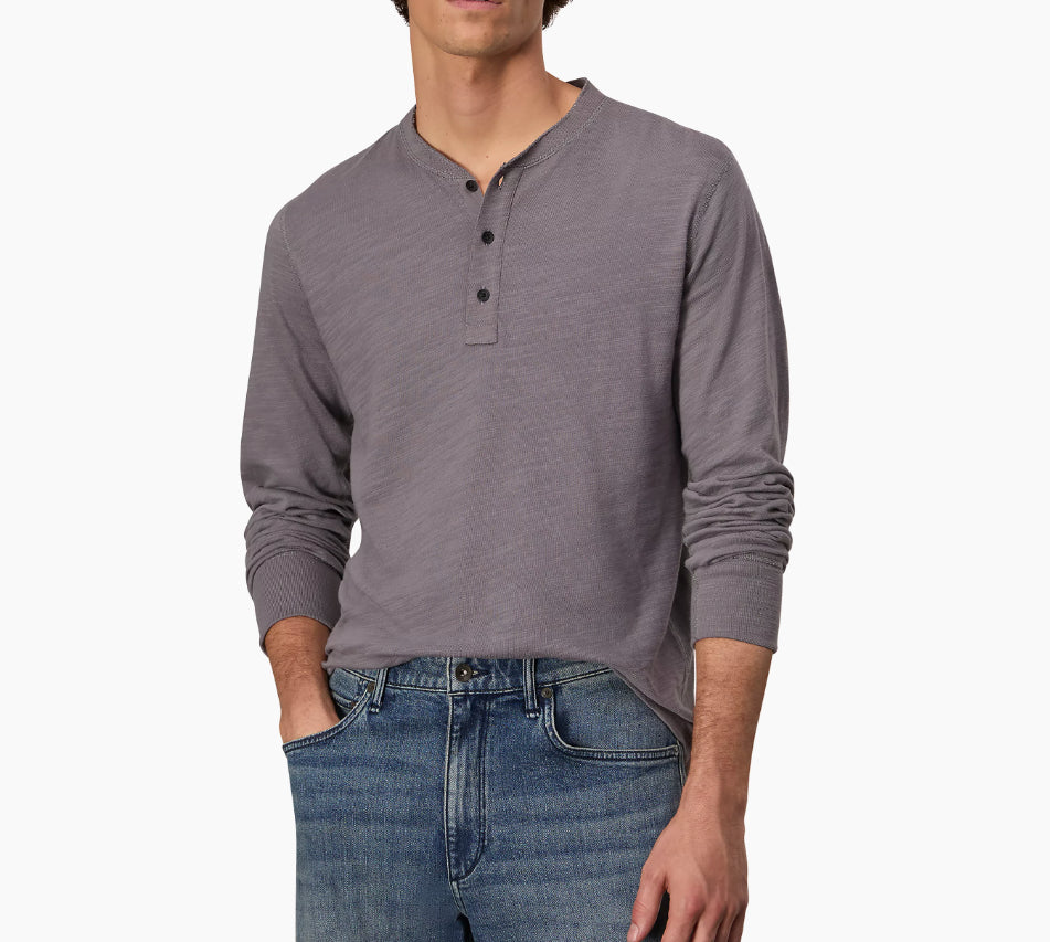 Camiseta con botones de hombre color gris oscuro