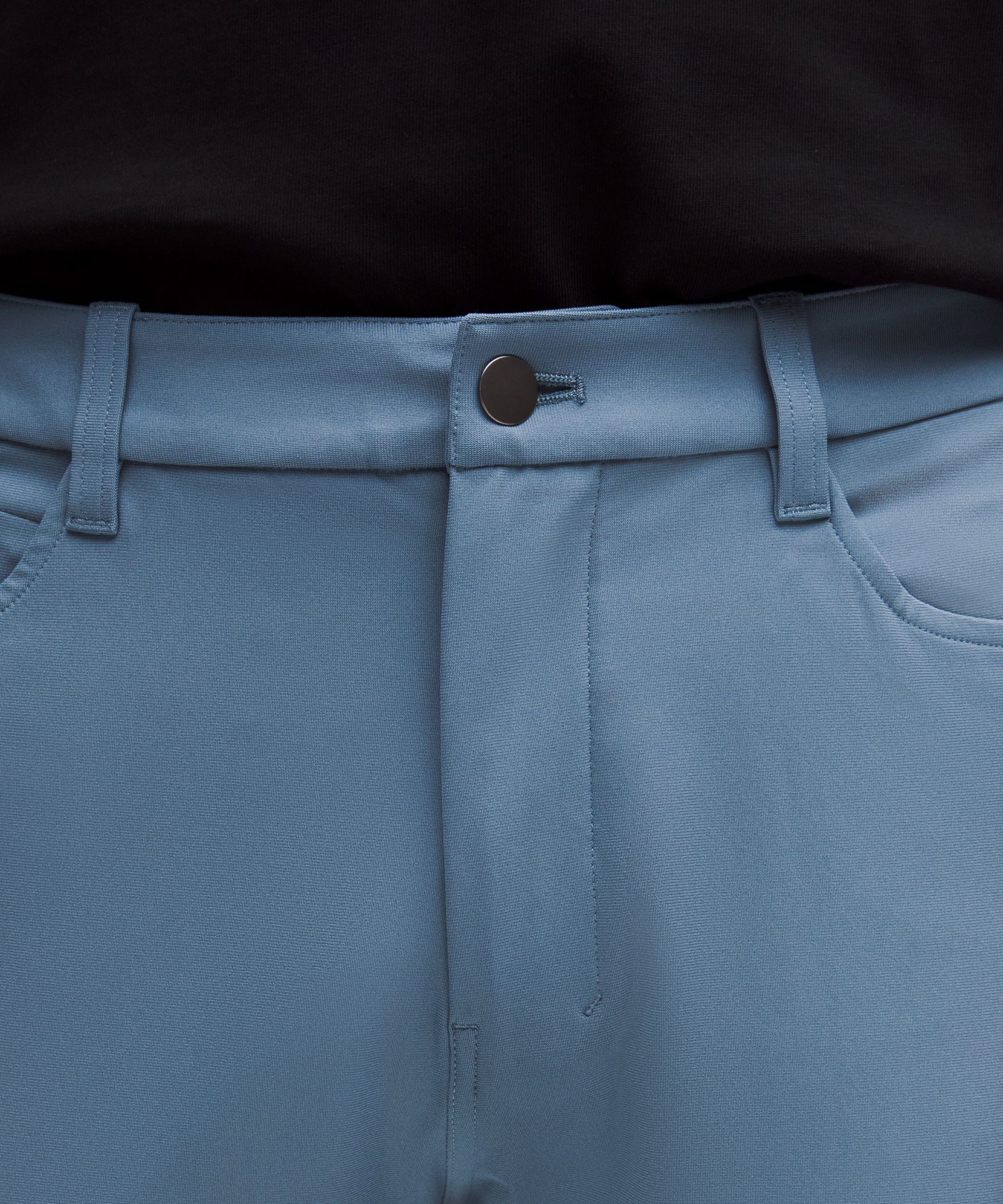 Pantalón de corte ajustado