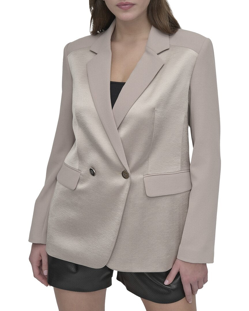 Blazer con espalda descubierta