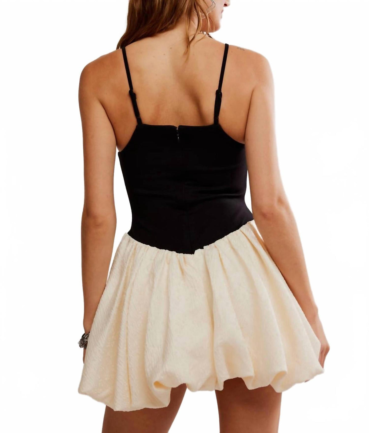 Vestido corto color negro