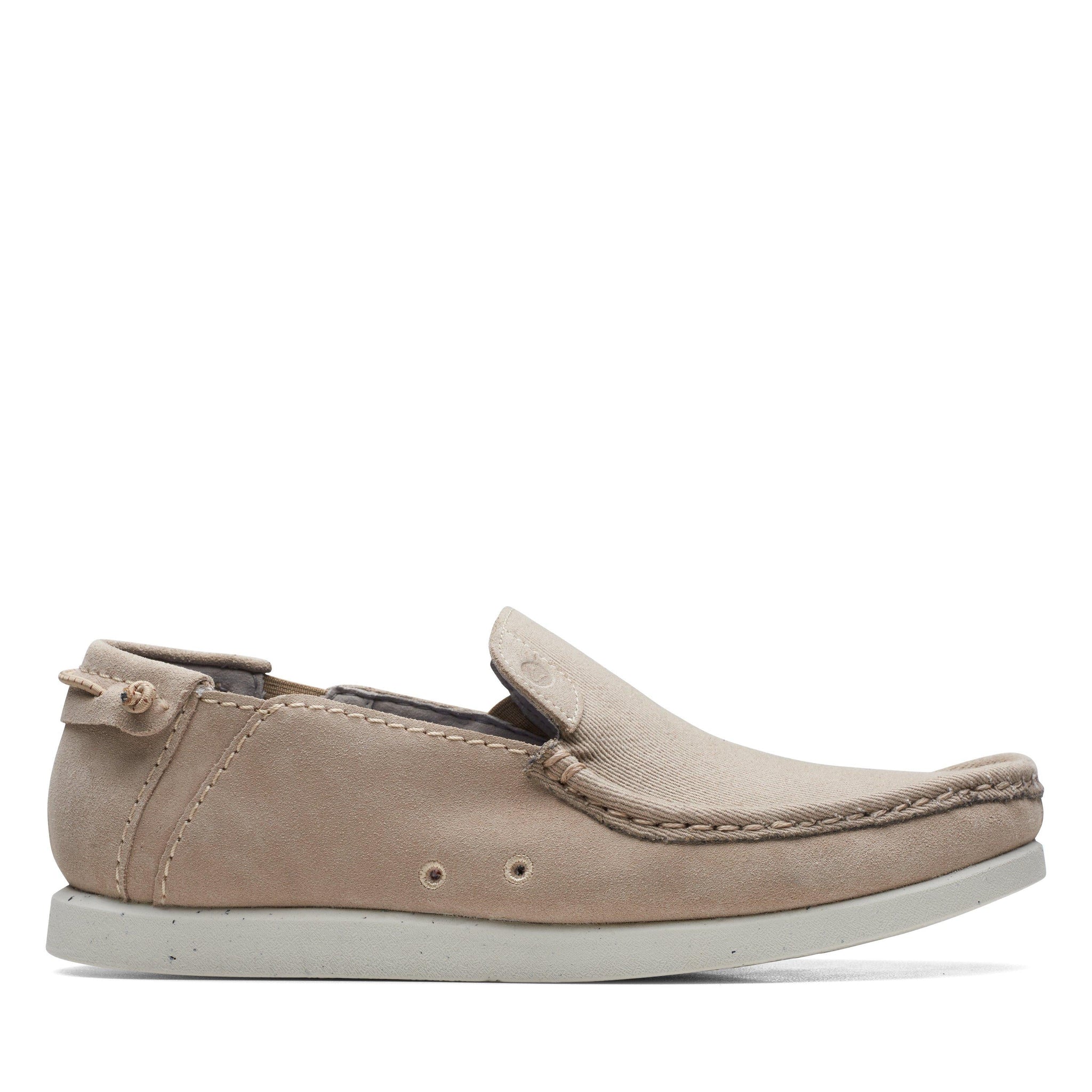Calzado de gamuza color beige