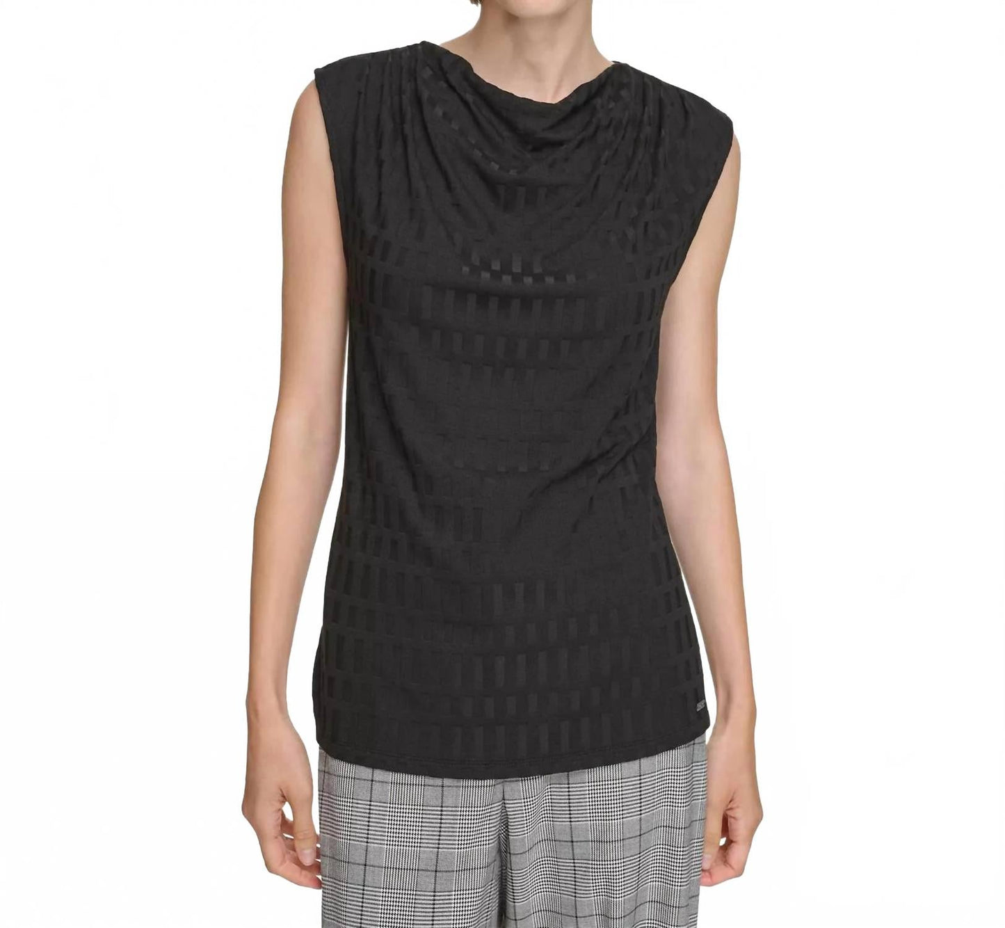 Top sin mangas color negro