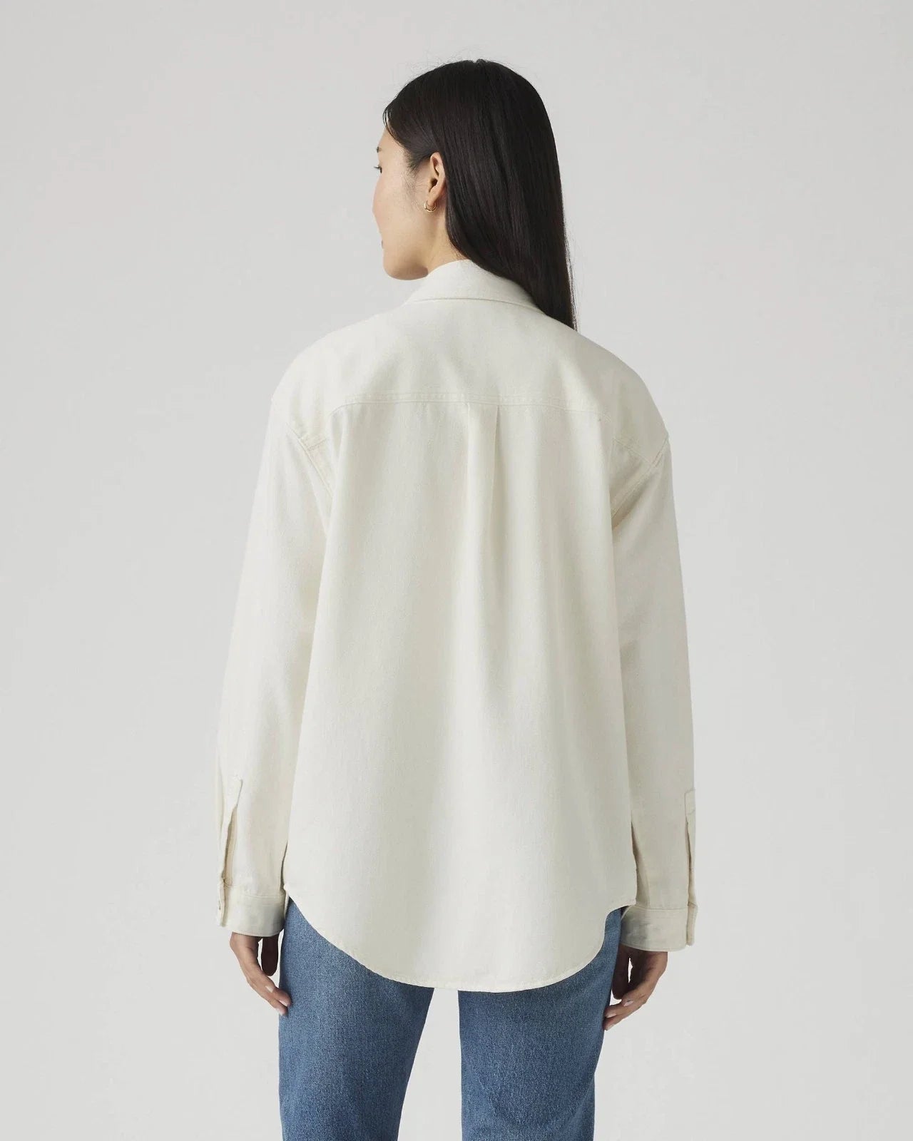Sobrecamisa de mujer de algodón color crema